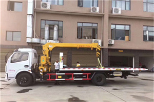 吐鲁番地区附近汽车轮胎更换